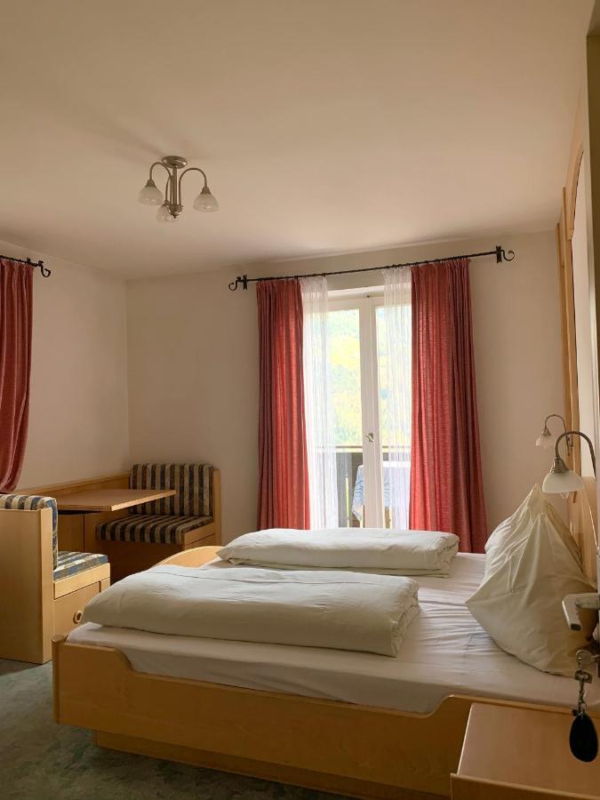Garni Rika Bed & Breakfast Parcines Exterior photo